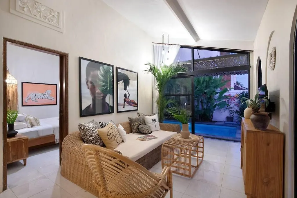Villa Seminyak 3 Beds With Pool, Butler & Parking M5 סמיניאק