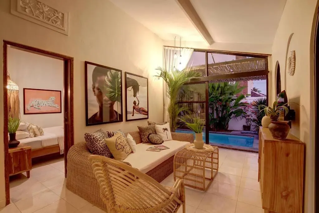 Villa Seminyak 3 Beds With Pool, Butler & Parking M5 0*, סמיניאק אינדונזיה