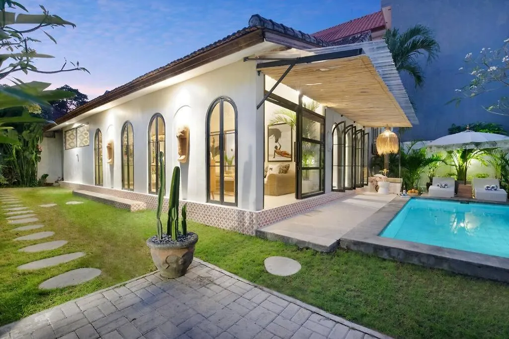 Villa Seminyak 3 Beds With Pool, Butler & Parking M5 דירה סמיניאק